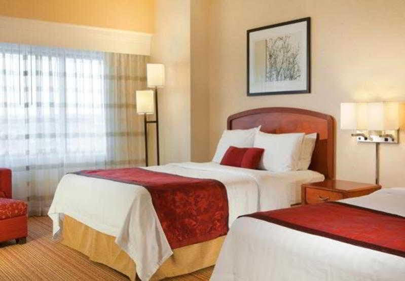 Hotel Courtyard By Marriott Newark Elizabeth Exterior foto